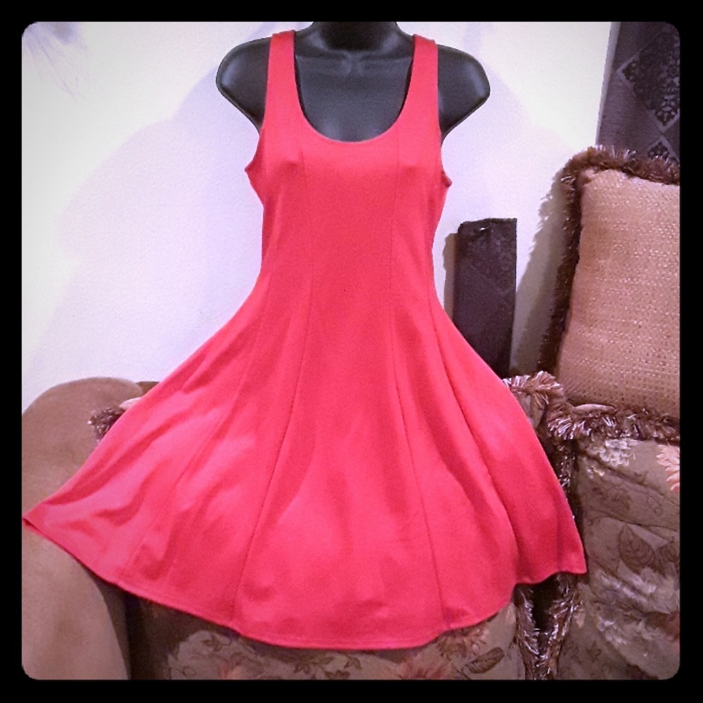 Sleeveless dress